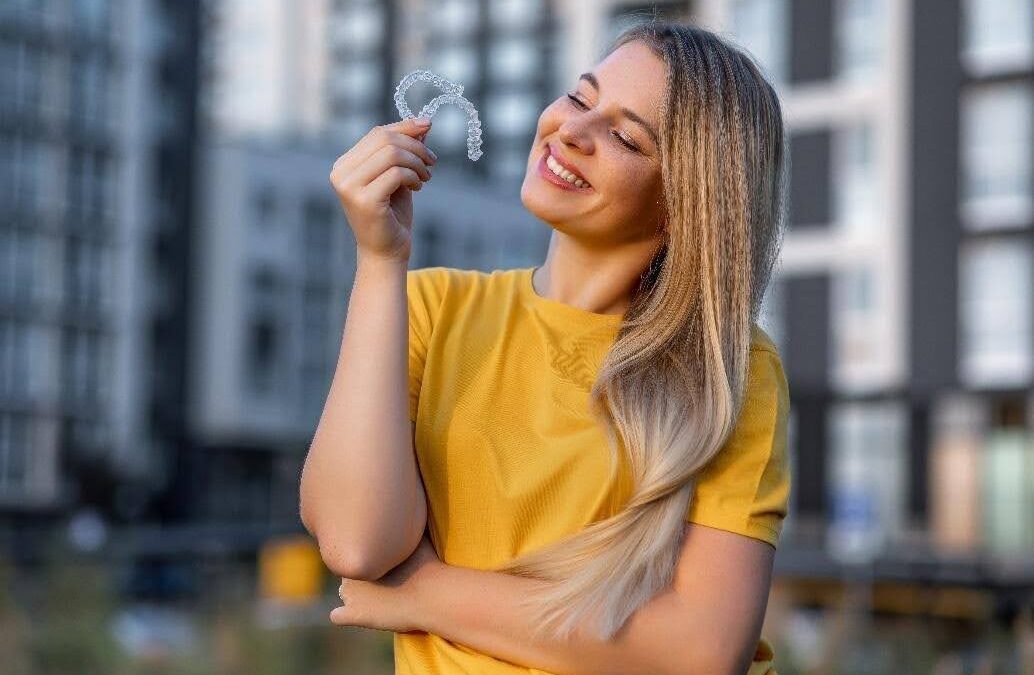 Clear Braces on the NHS – What Types Are Available?